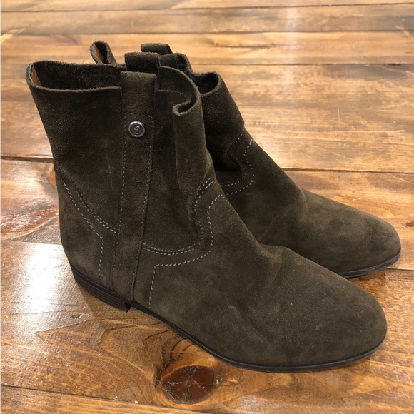 Frye • Sarah Suede Olive Shorty Booties 7.5 - Picture 9 of 11